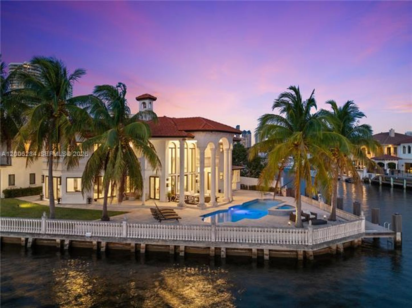 NORTH MIAMI BEACH House: 3300 NE 171st St # 3300