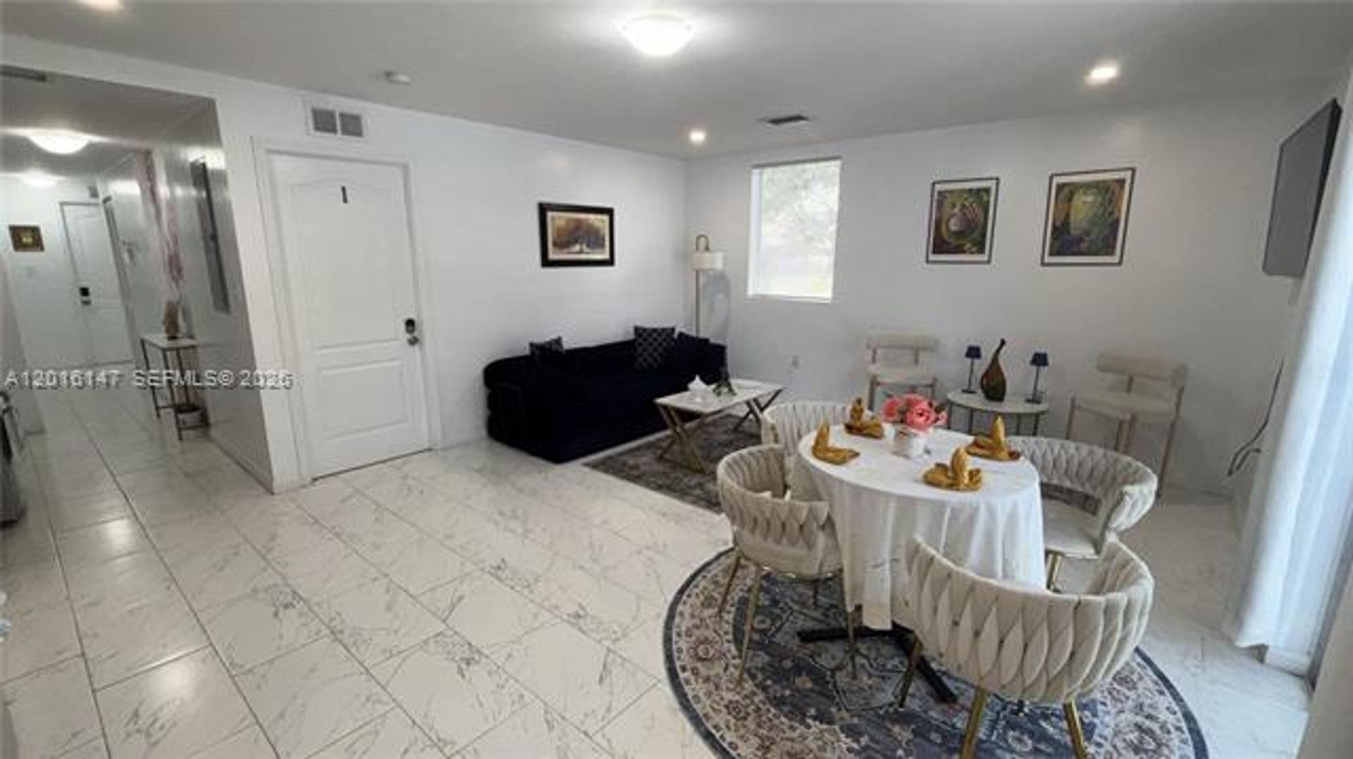 Miami House: 3872 Grand Ave cu-A