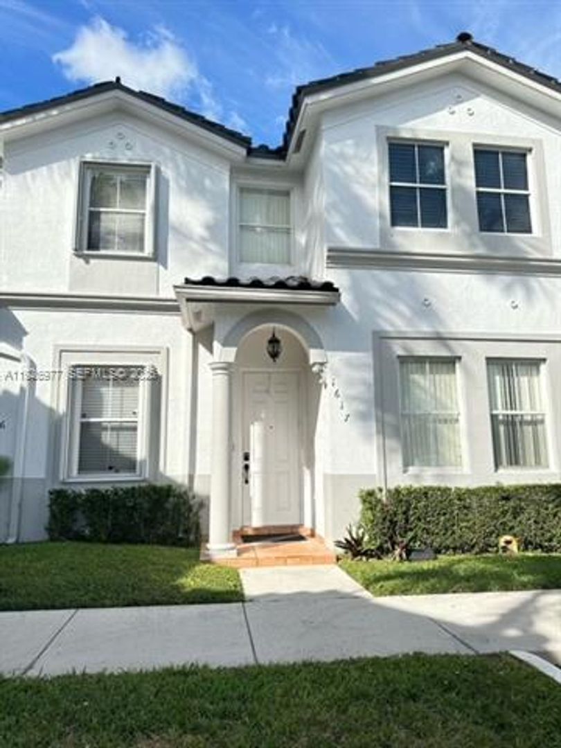 Doral Townhome: 5630 NW 107 Ave th 1617