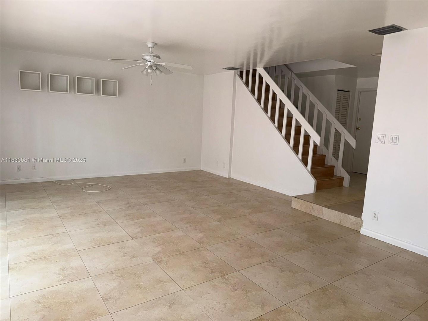 PLANTATION House: 8247 NW 8TH PL # 5