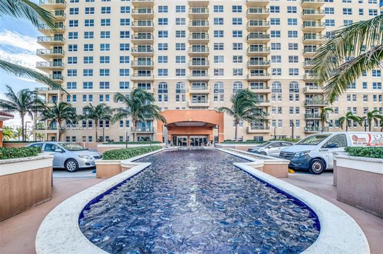 HALLANDALE BEACH Apartment: 2080 S Ocean Dr unit 506