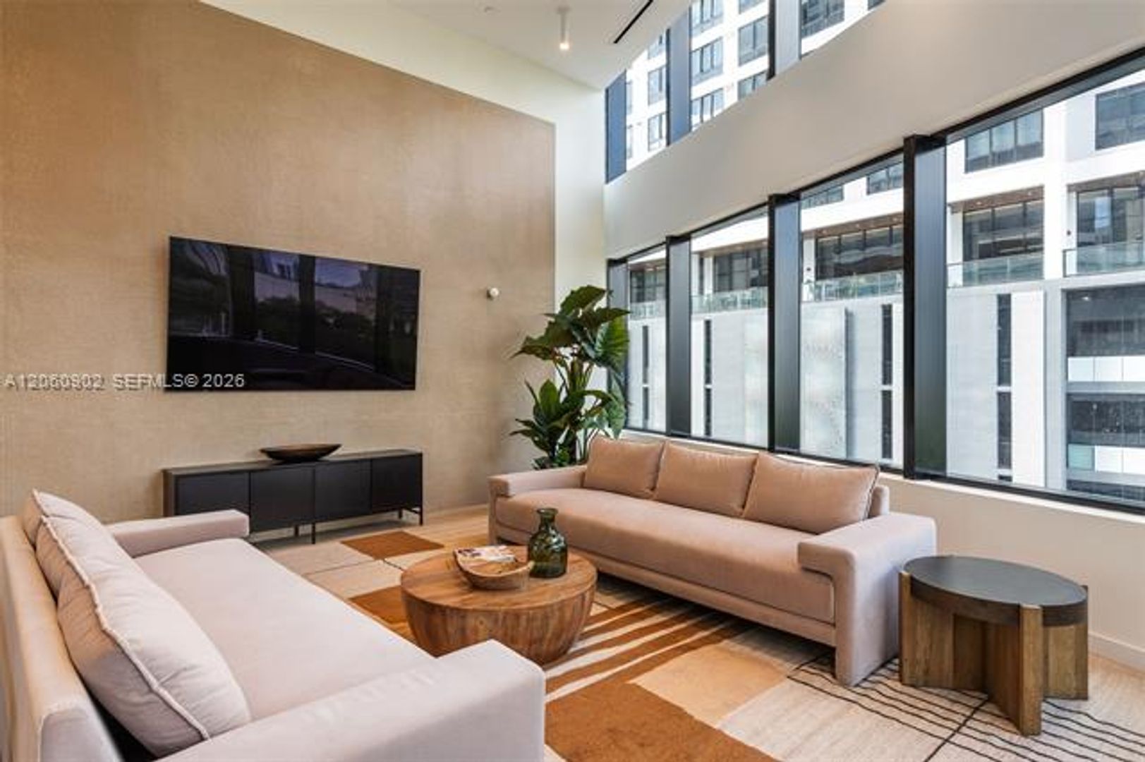 Miami Condo: 225 N Miami Ave cu-2904