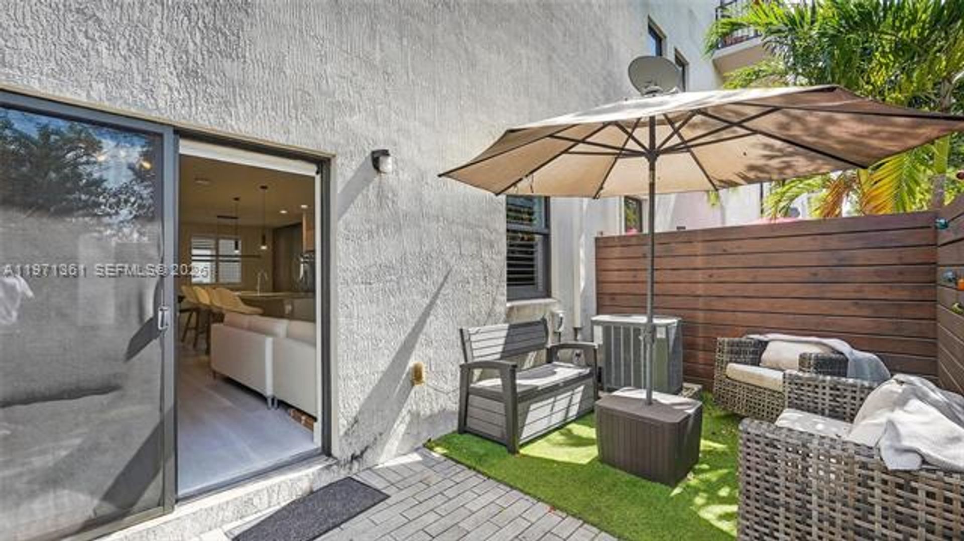 DORAL Apartment: 10455 NW 82nd St unit 9