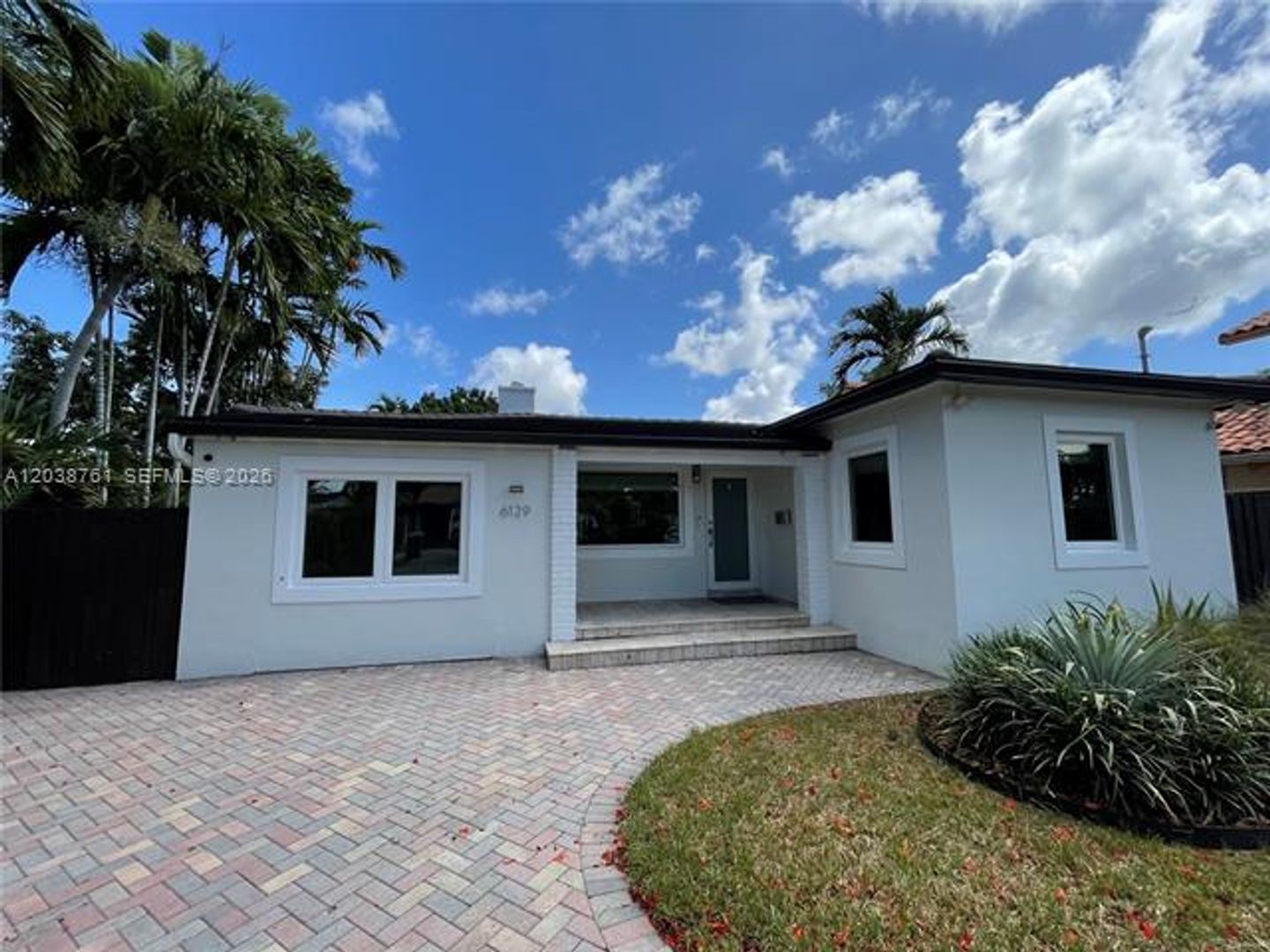 Miami House: 6129 SW 28th St