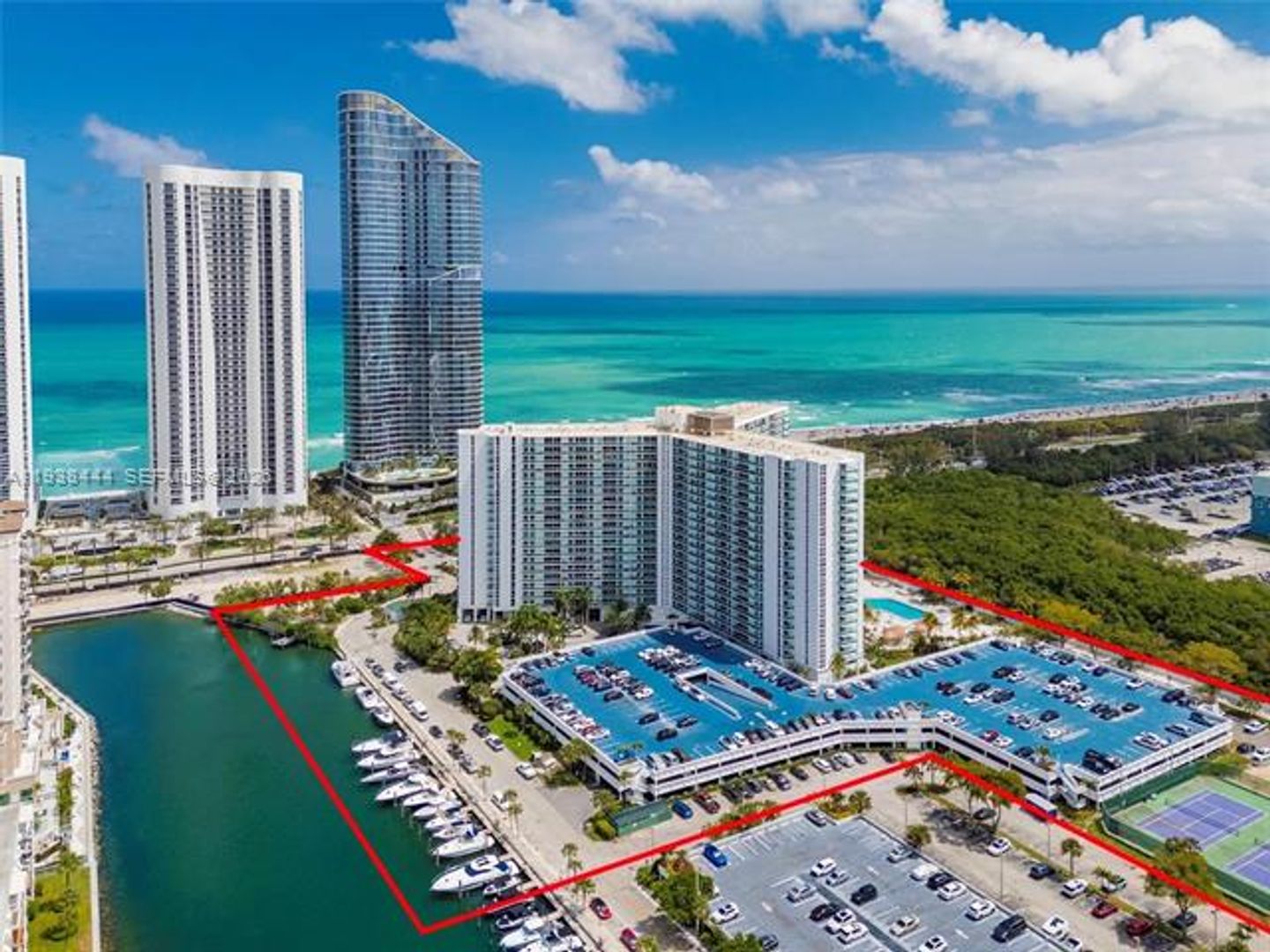 SUNNY ISLES BEACH Apartment: 100 Bayview Dr unit 807