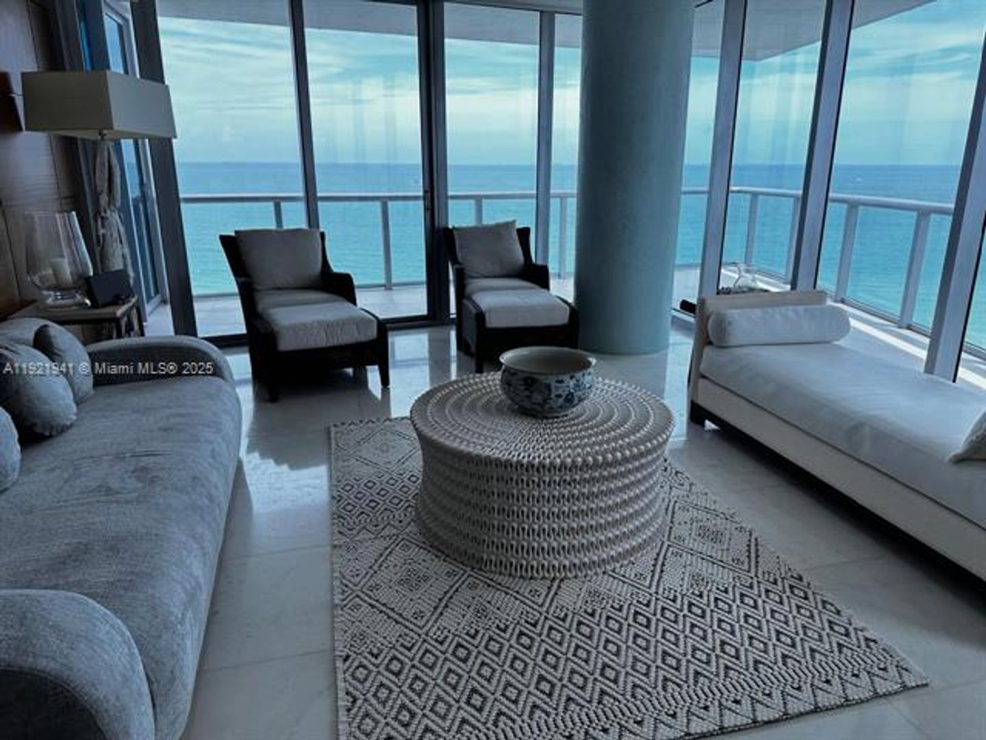 SUNNY ISLES BEACH Apartment: 17001 Collins Ave appt 2601