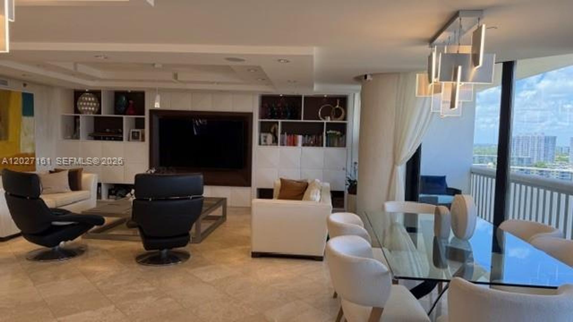 Aventura Condo: 2000 Island Blvd cu-1404