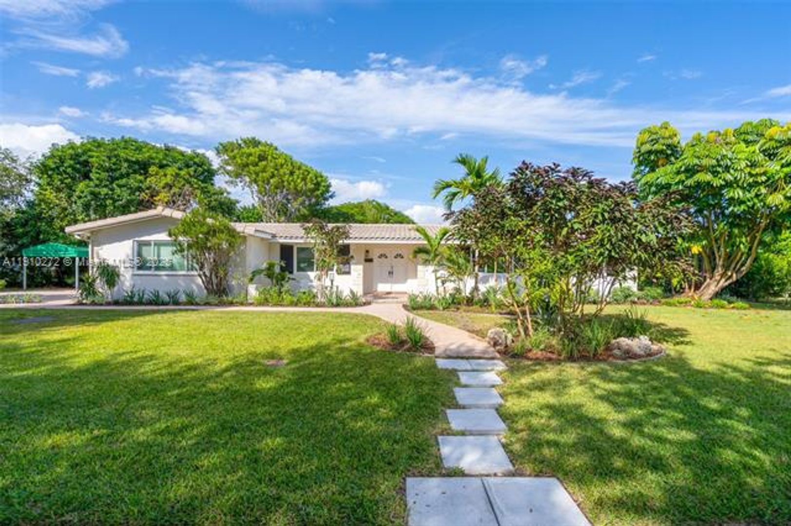 PINECREST House: 7021 SW 107th St #7021