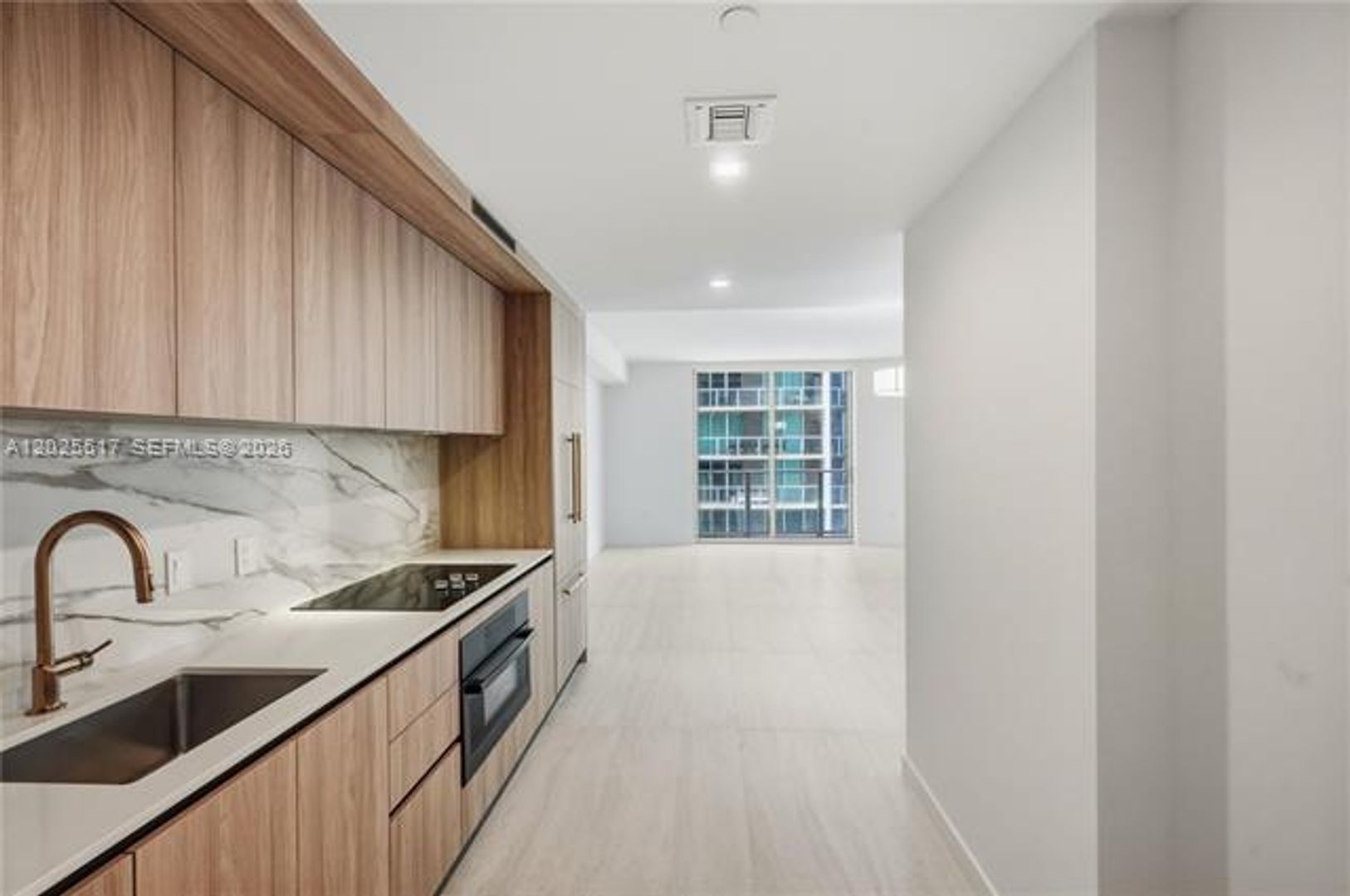 Miami Condo: 77 SE 5th St cu-2307