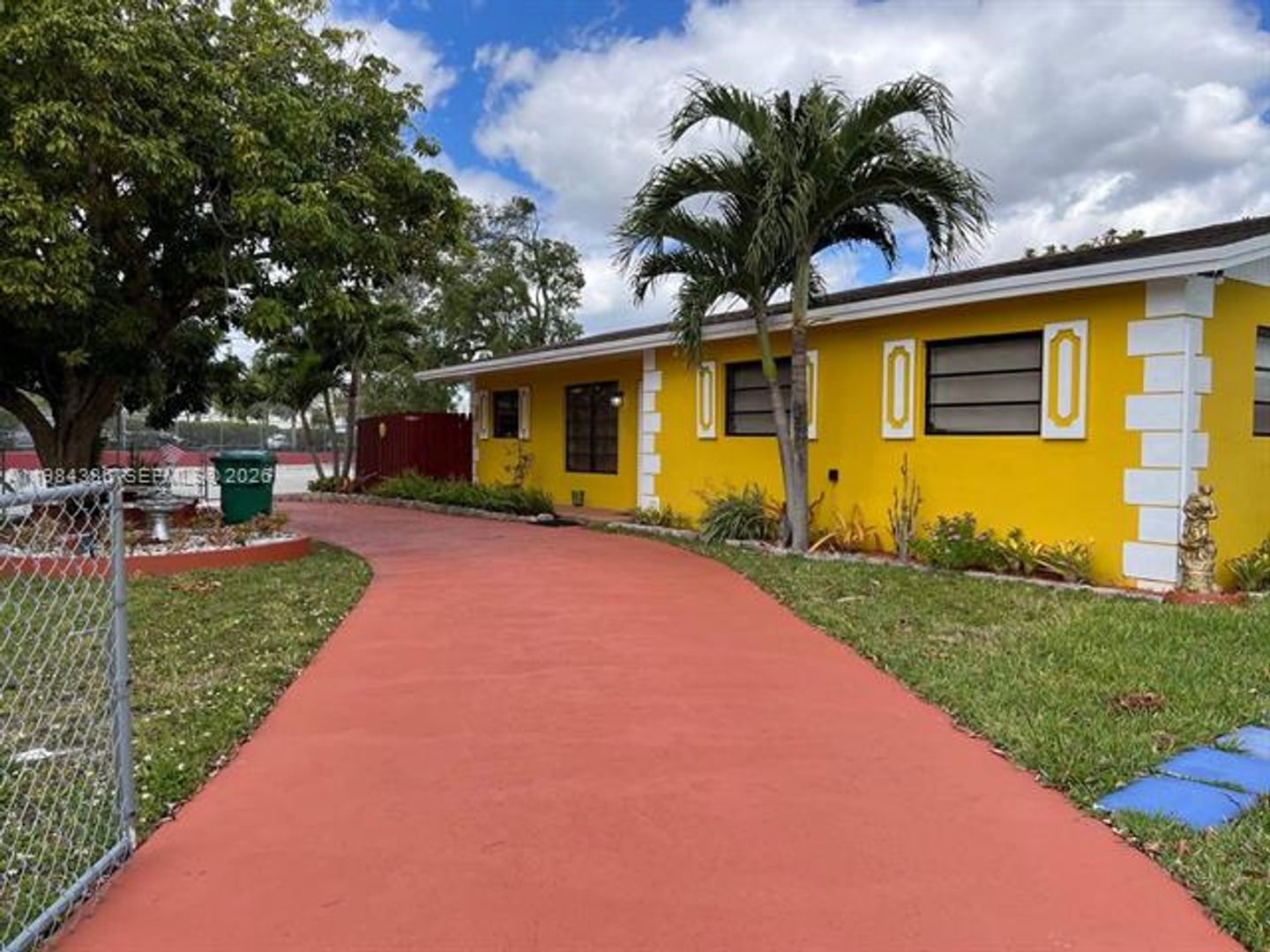 MIAMI House: 12135 SW 182nd Ter # 12135