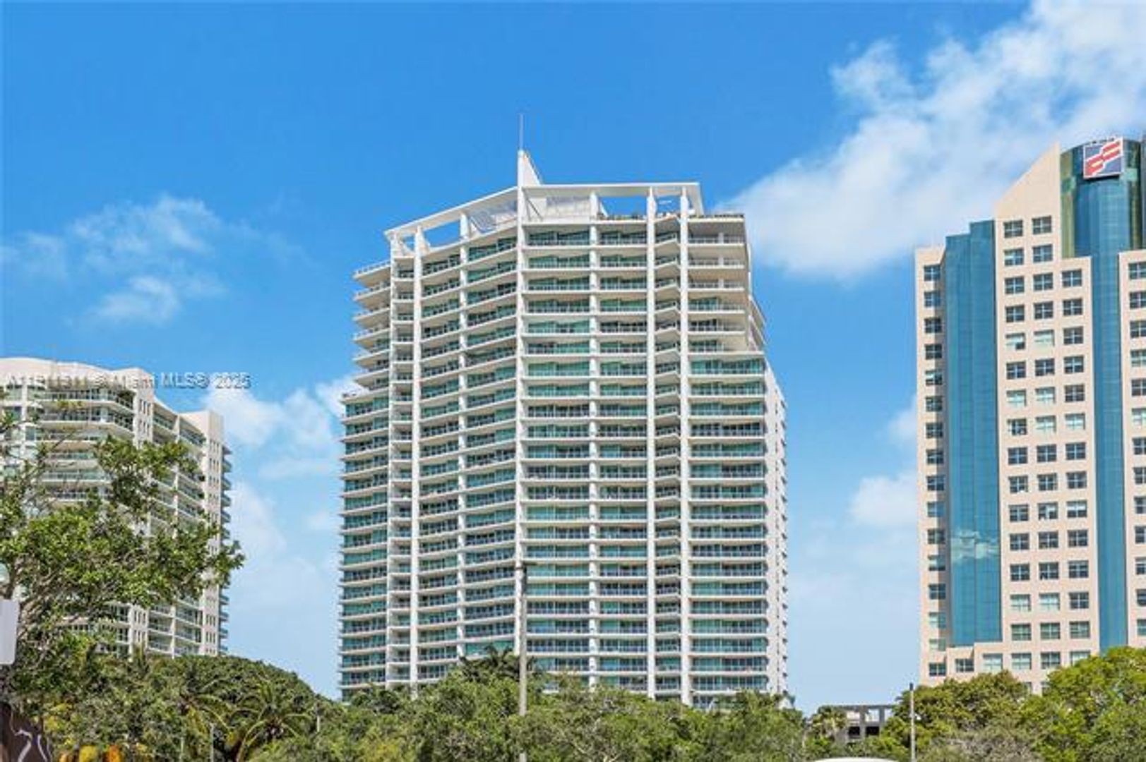 MIAMI Apartment: 2627 S Bayshore Dr unit 1103