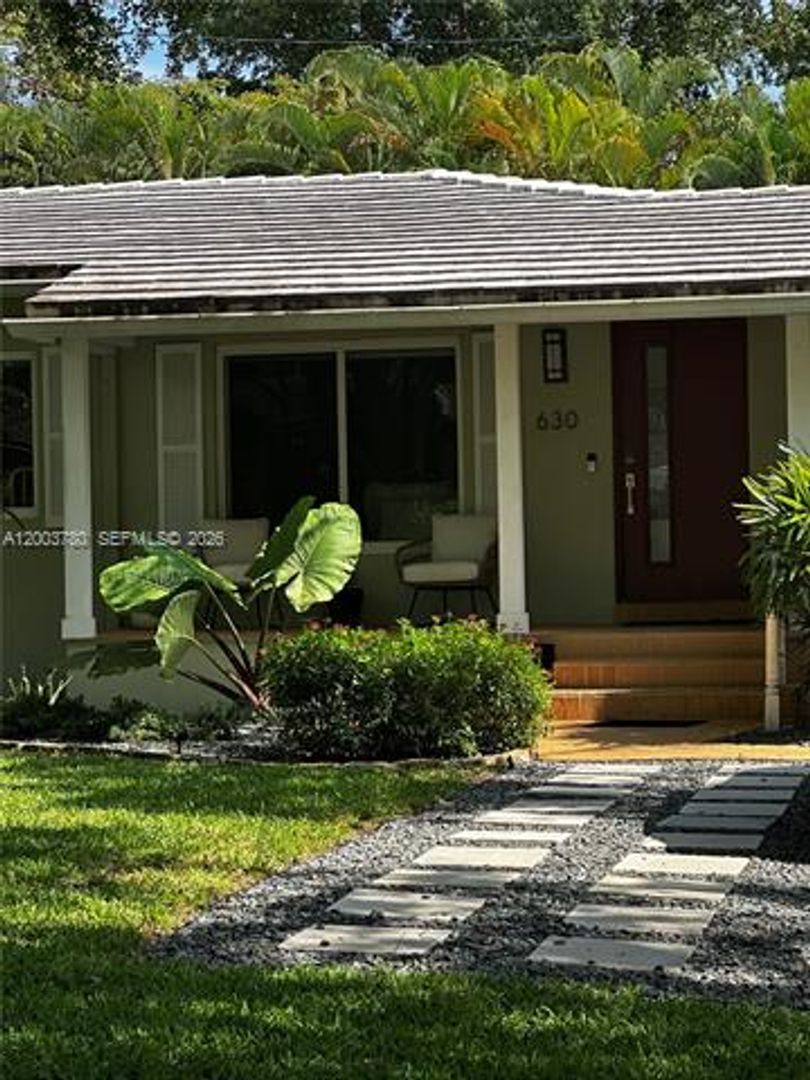 CORAL GABLES House: 630 San Lorenzo Ave # 0