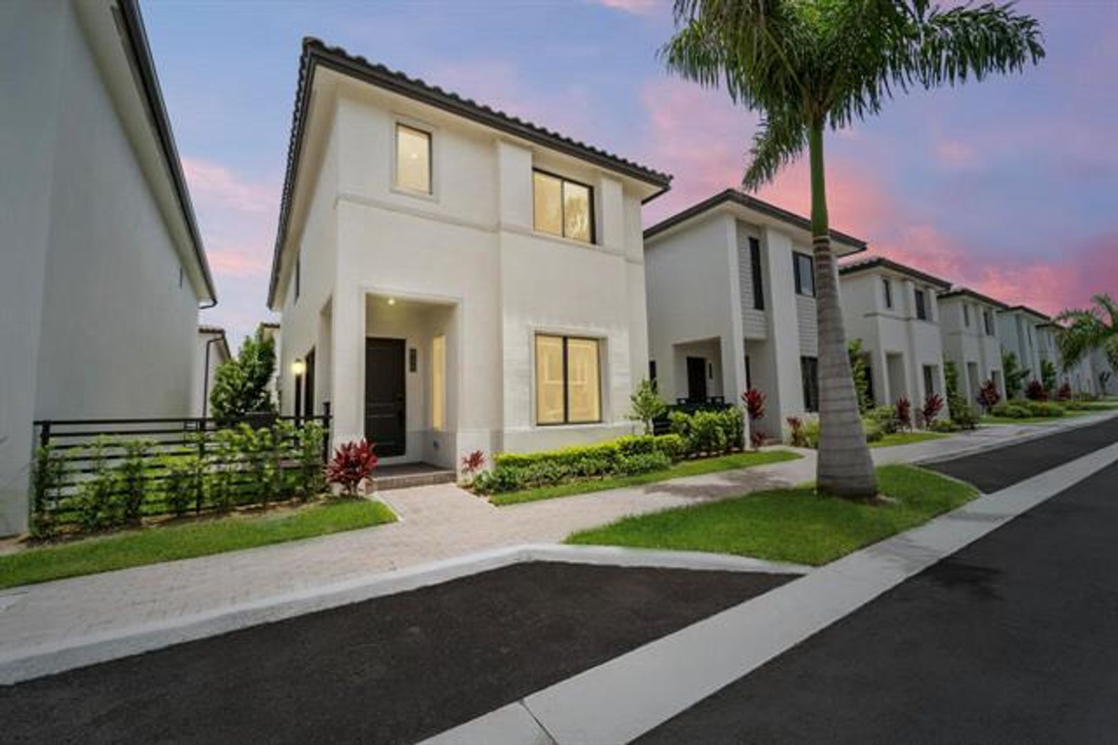 DORAL House: 8173 NW 42nd Street St