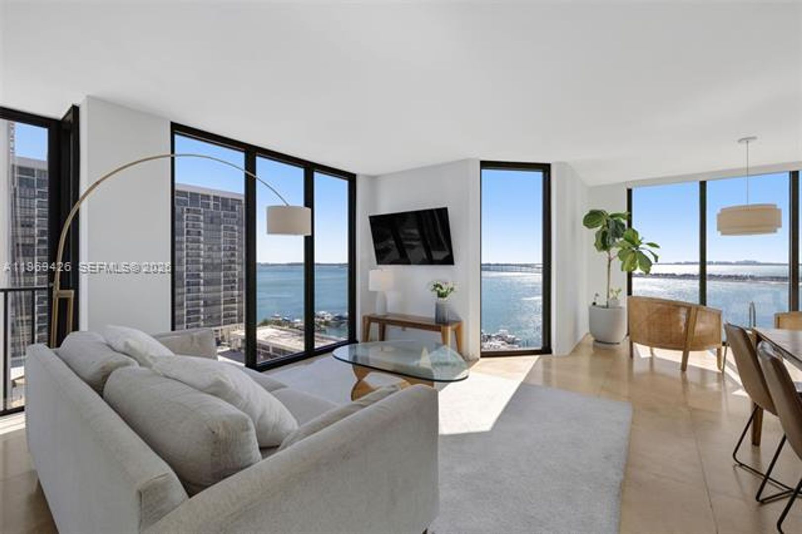 MIAMI Apartment: 1915 Brickell Ave unit 1407