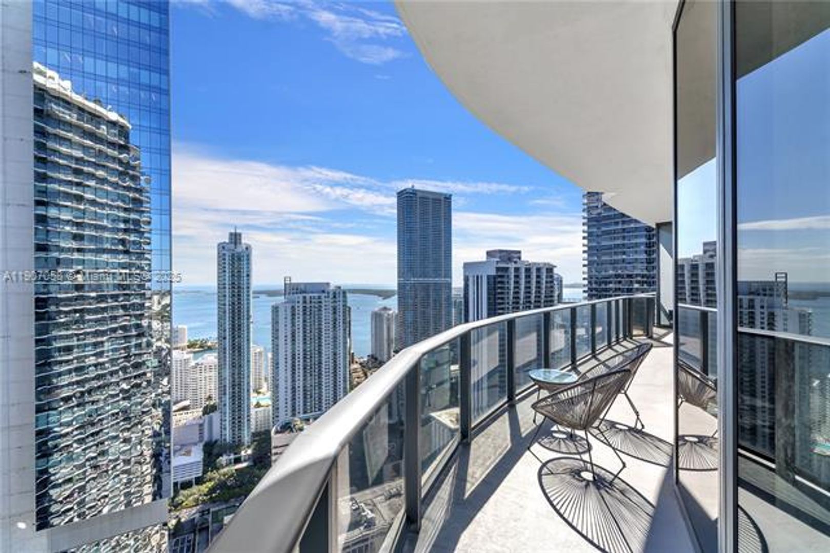 MIAMI Apartment: 45 SW 9th St unit 4501