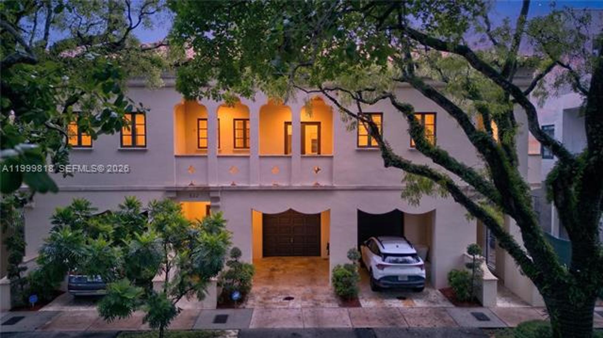 CORAL GABLES Townhome: 622 Malaga Ave th 622