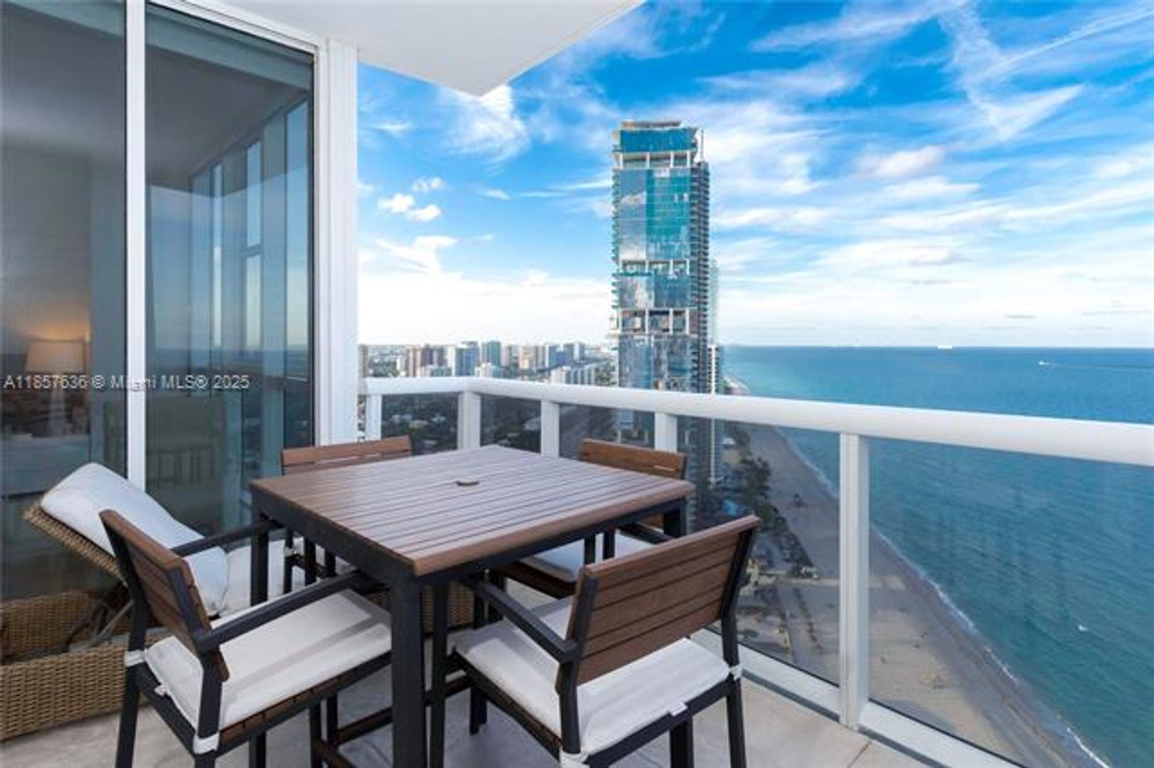 SUNNY ISLES BEACH Apartment: 18201 Collins Ave appt 4208