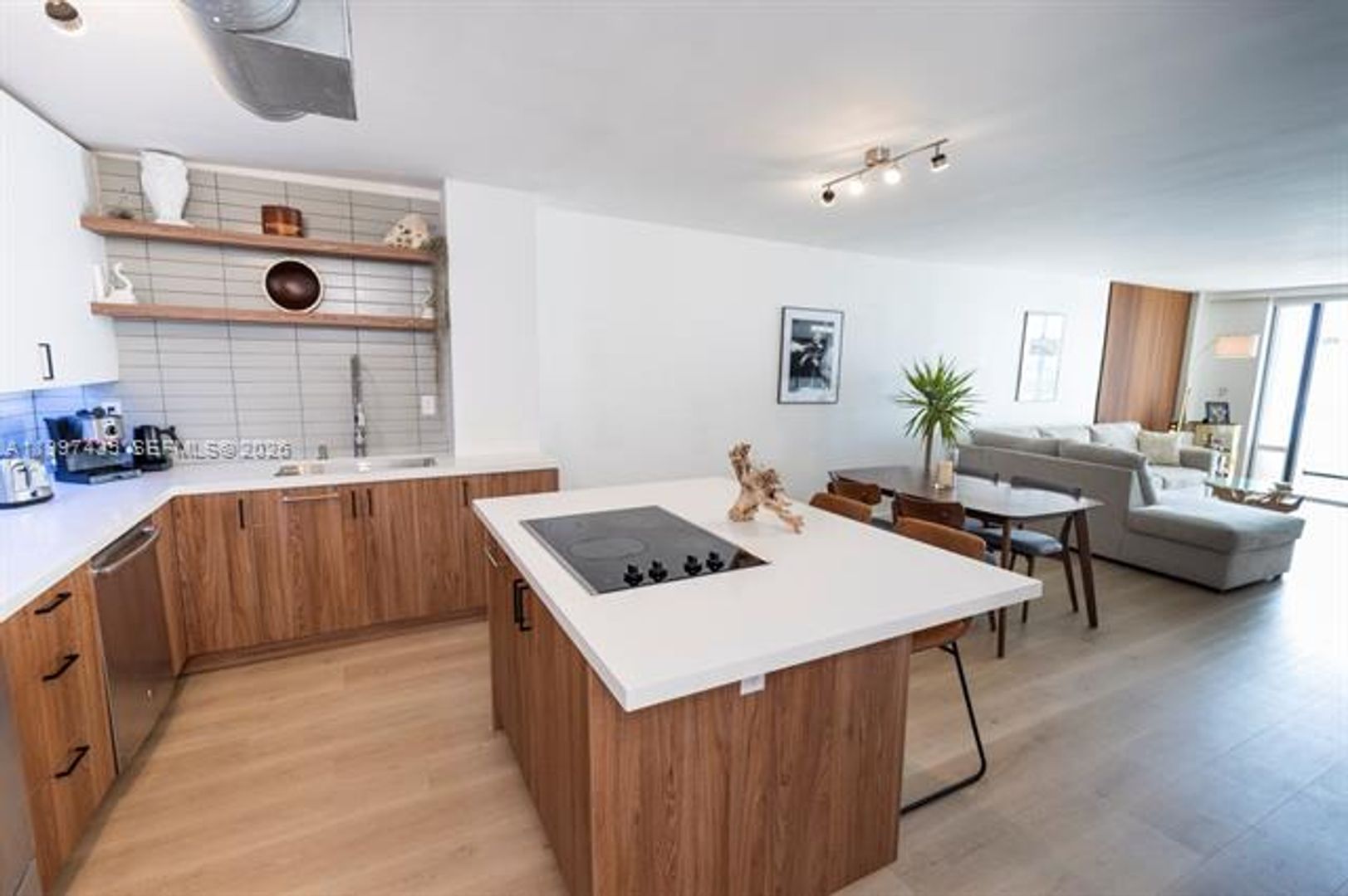 MIAMI BEACH Apartment: 6801 Indian Creek Dr # 708