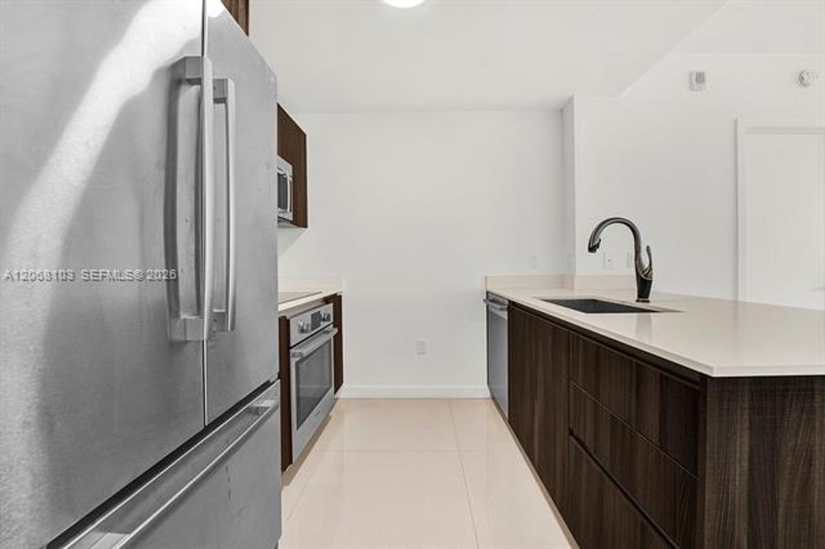 Miami Condo: 488 NE 18th St cu-3105