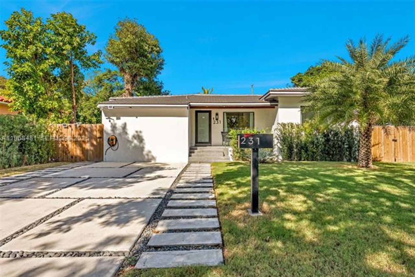 Miami House: 231 NE 45th St # 231