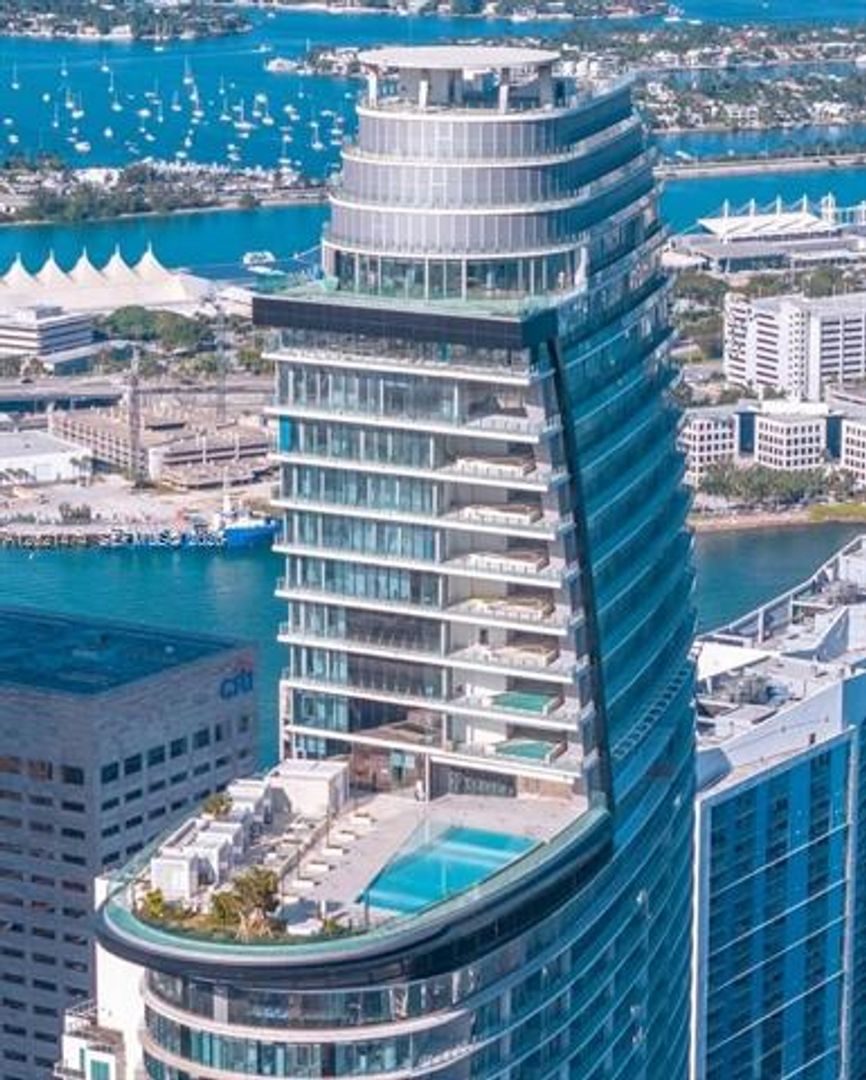 Miami Condo: 300 Biscayne Boulevard Way # 2509W