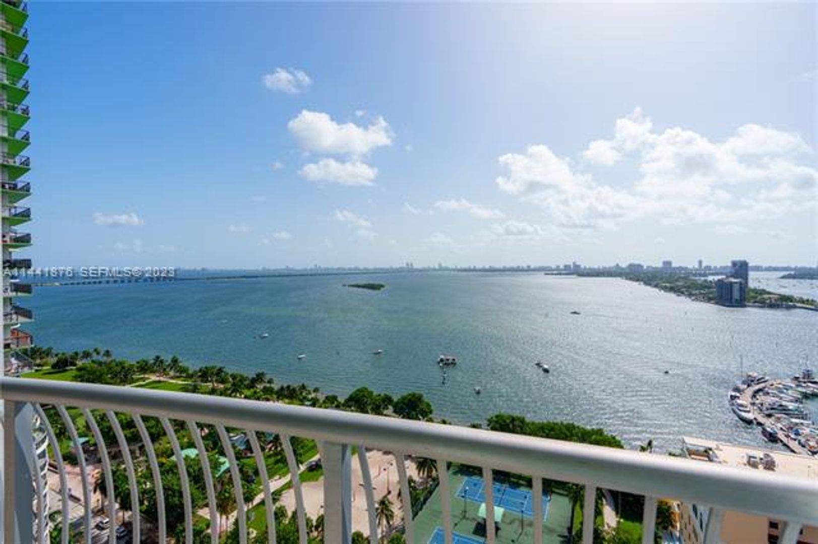 MIAMI Apartment: 1750 N Bayshore Dr unit 2401