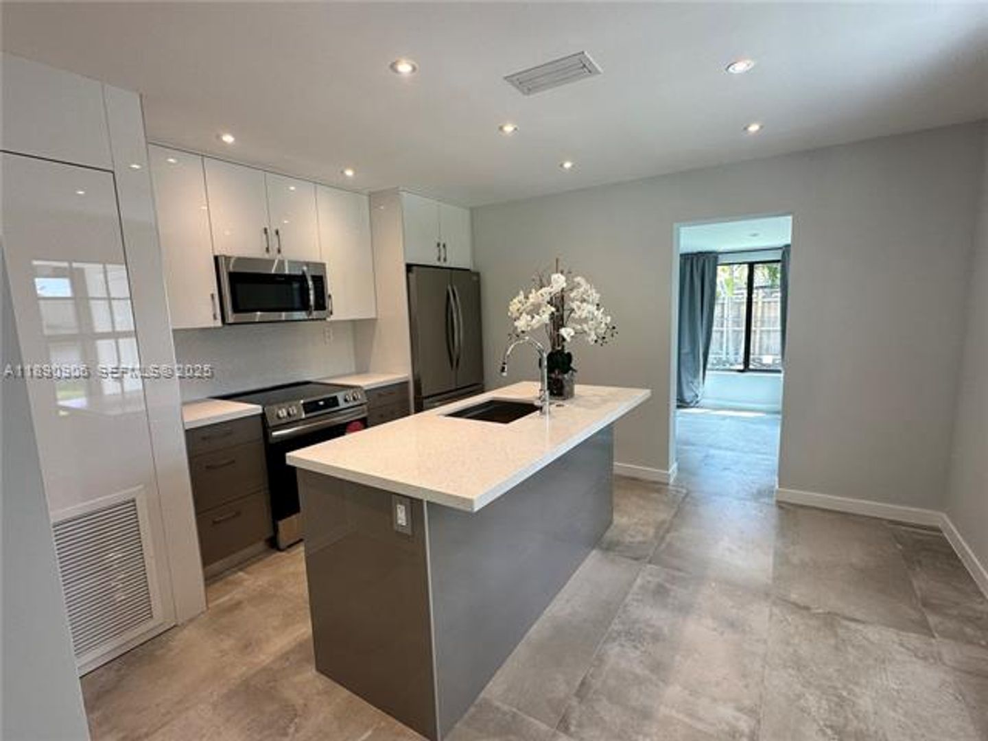 MIAMI House: 1436 SW 76th Ct # 0