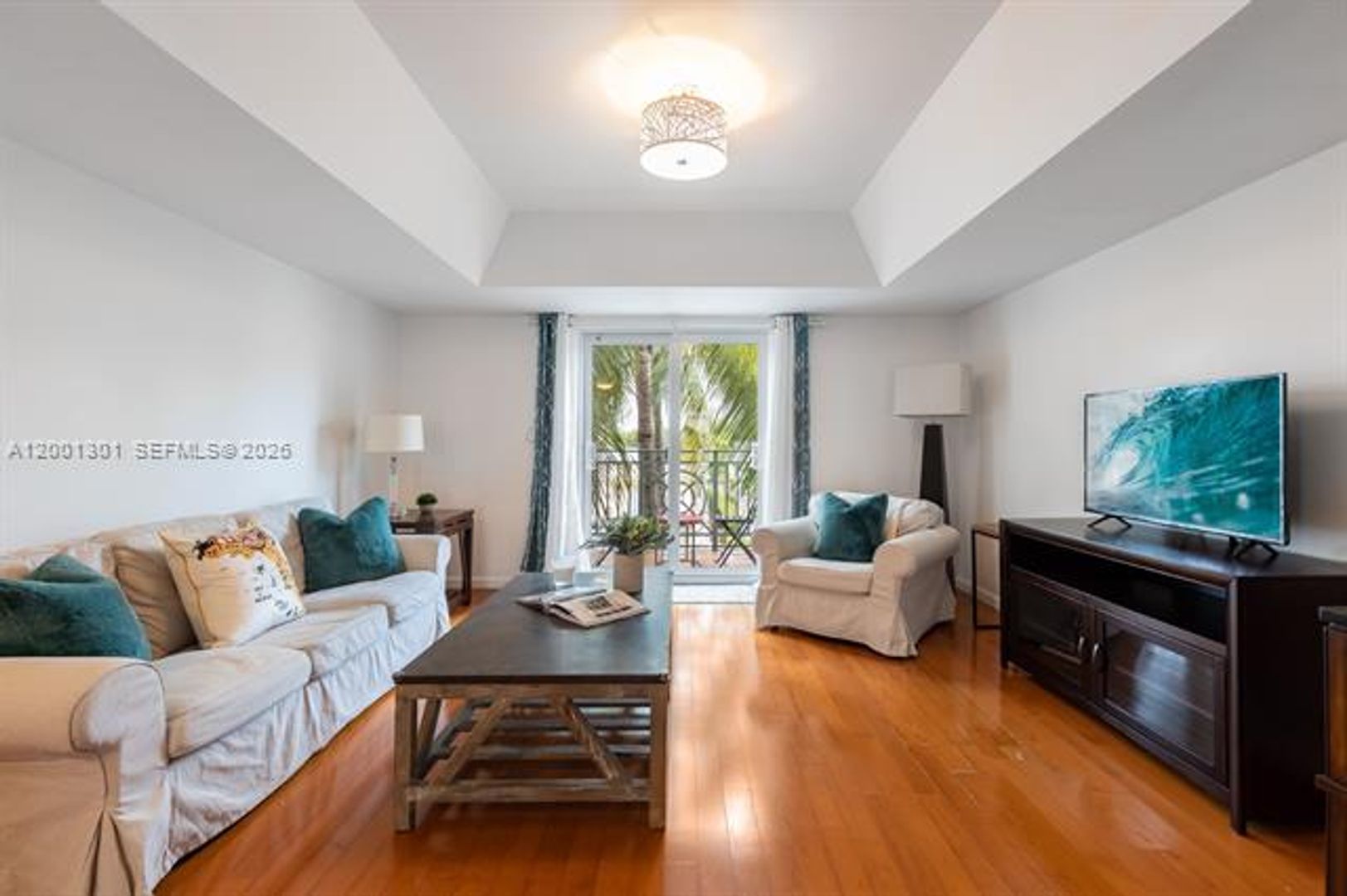 MIAMI BEACH Apartment: 635 Euclid Ave # 225