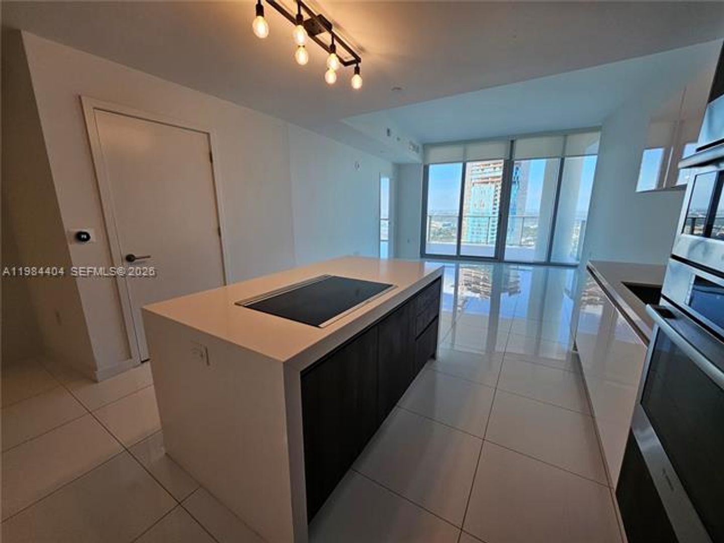MIAMI Apartment: 851 NE 1st Ave # 4000