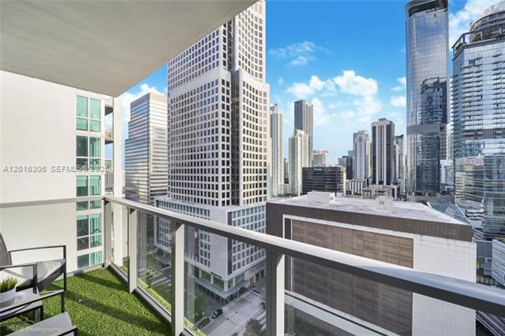 Miami Condo: 31 SE 6th St # 2207