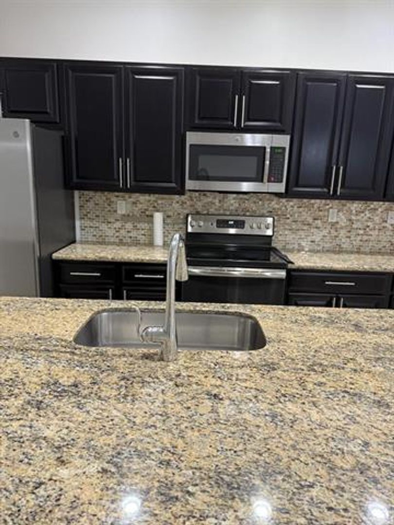 Pembroke Pines Townhome: 12466 NW 17th Ct th 12466