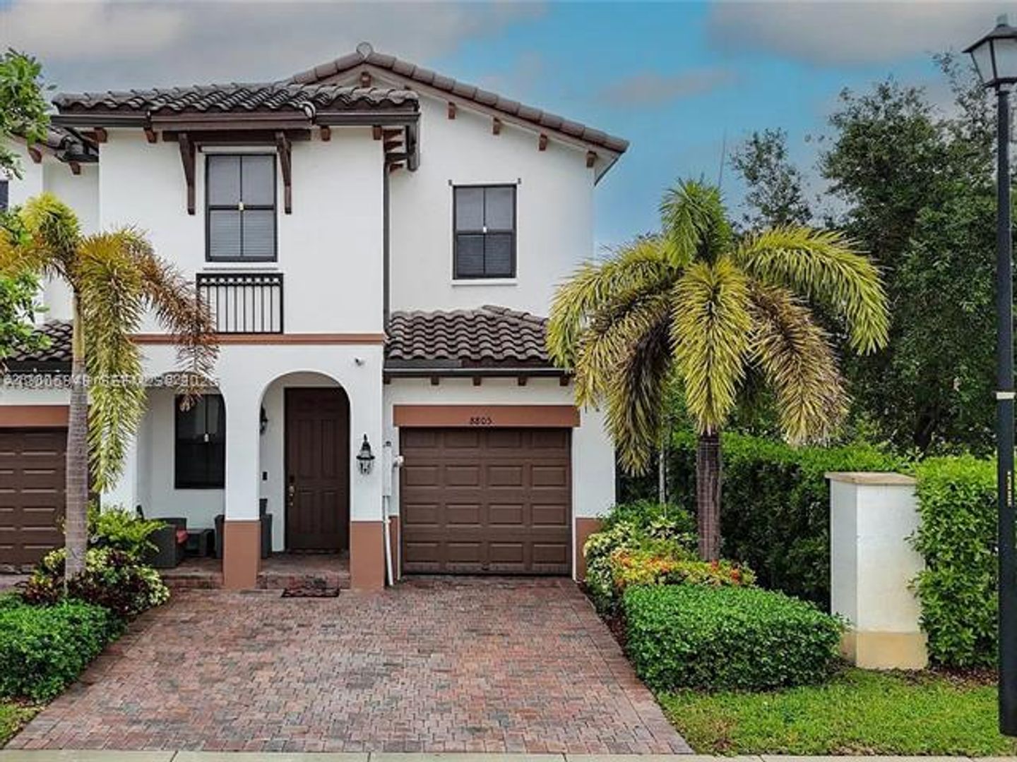 DORAL House: 8805 NW 103rd Pl # 1