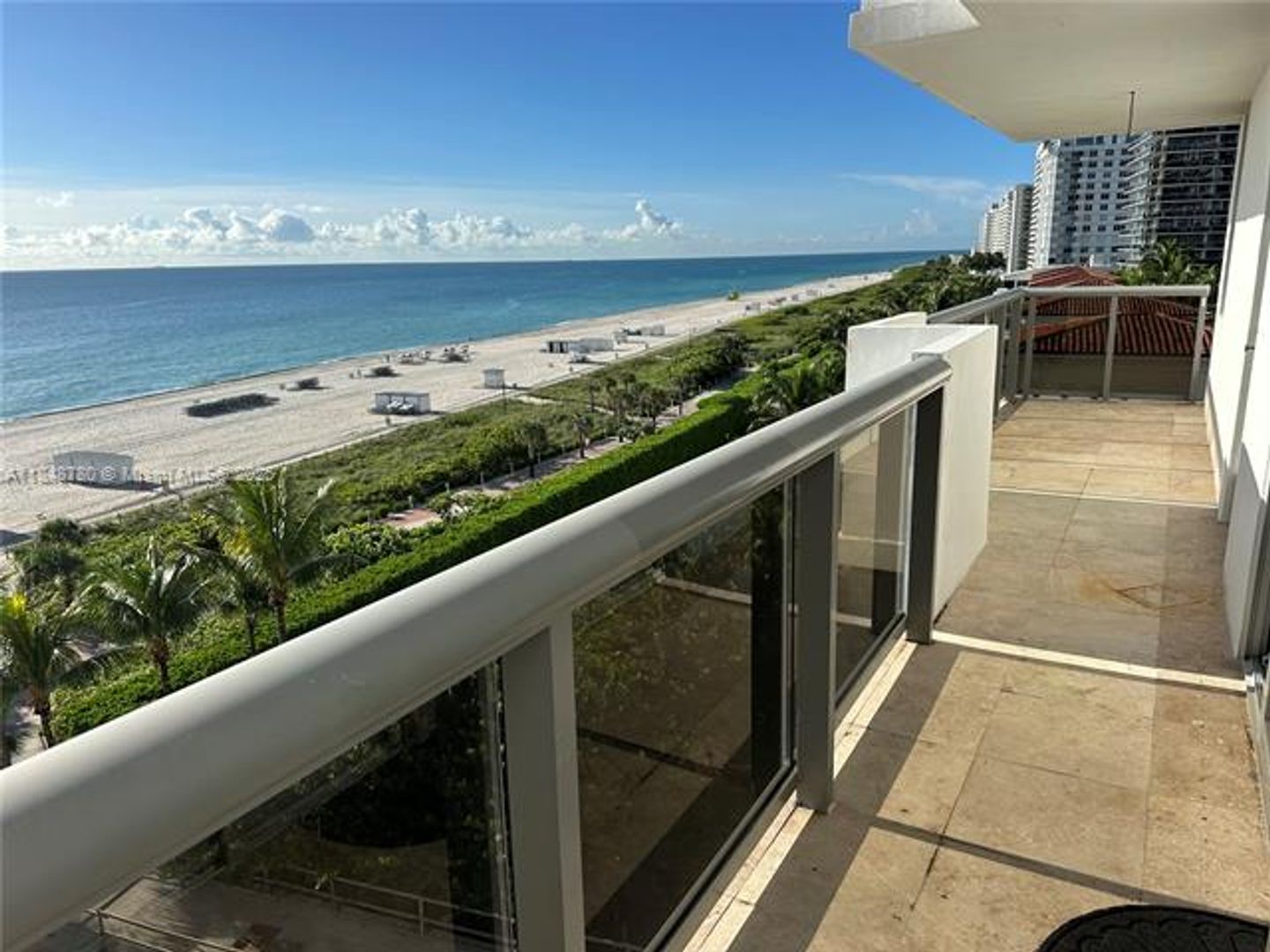 MIAMI BEACH Apartment: 6039 Collins Ave appt 826