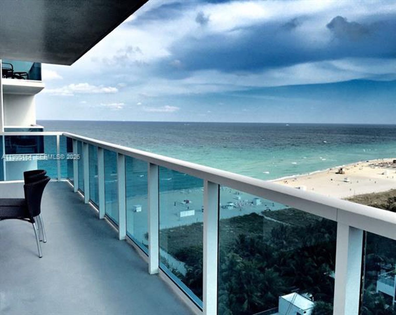 Miami Beach Condo: 2301 Collins Ave # 1507