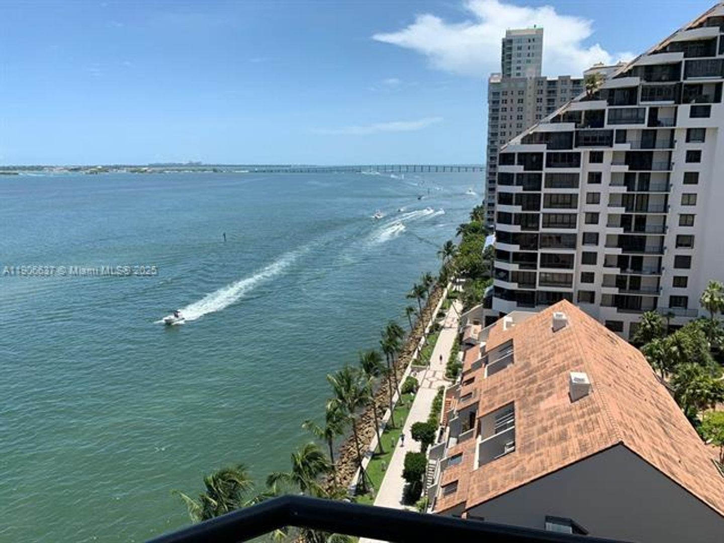 MIAMI Apartment: 540 Brickell Key Dr unit 1227