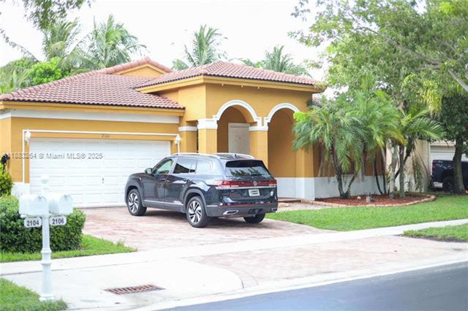 HOMESTEAD House: 2106 NE 40th Ave #0