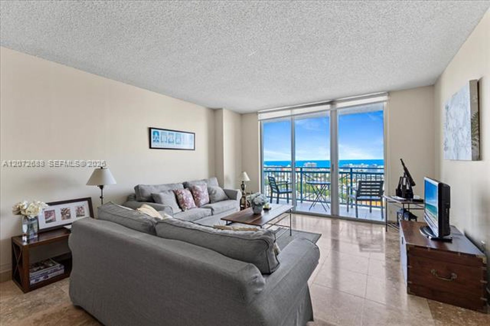 Miami Beach Condo: 90 Alton Rd cu-2005