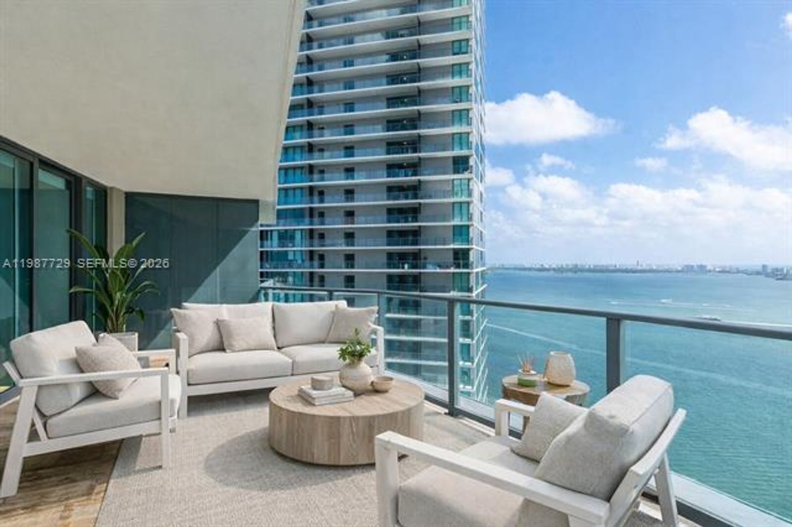 MIAMI Apartment: 650 NE 32nd St # 3406