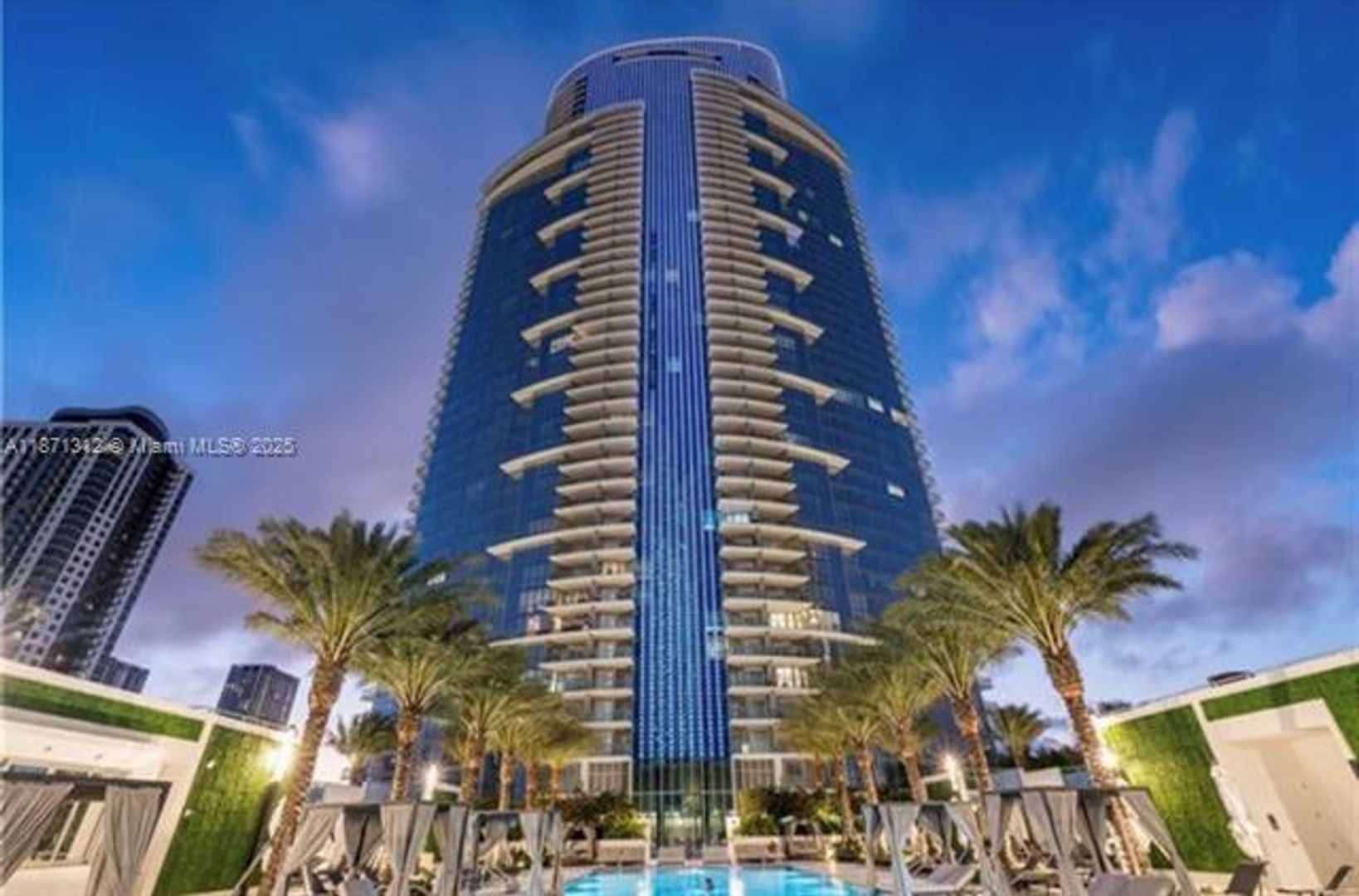 MIAMI Apartment: 851 NE 1 Ave unit 502