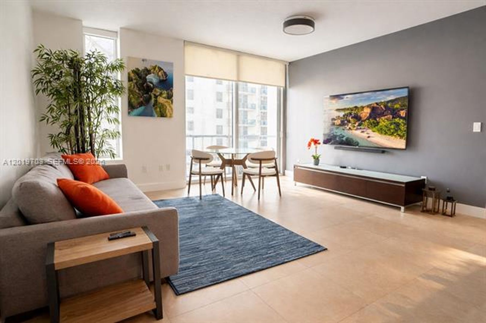 Miami Condo: 1050 Brickell Ave # 2210