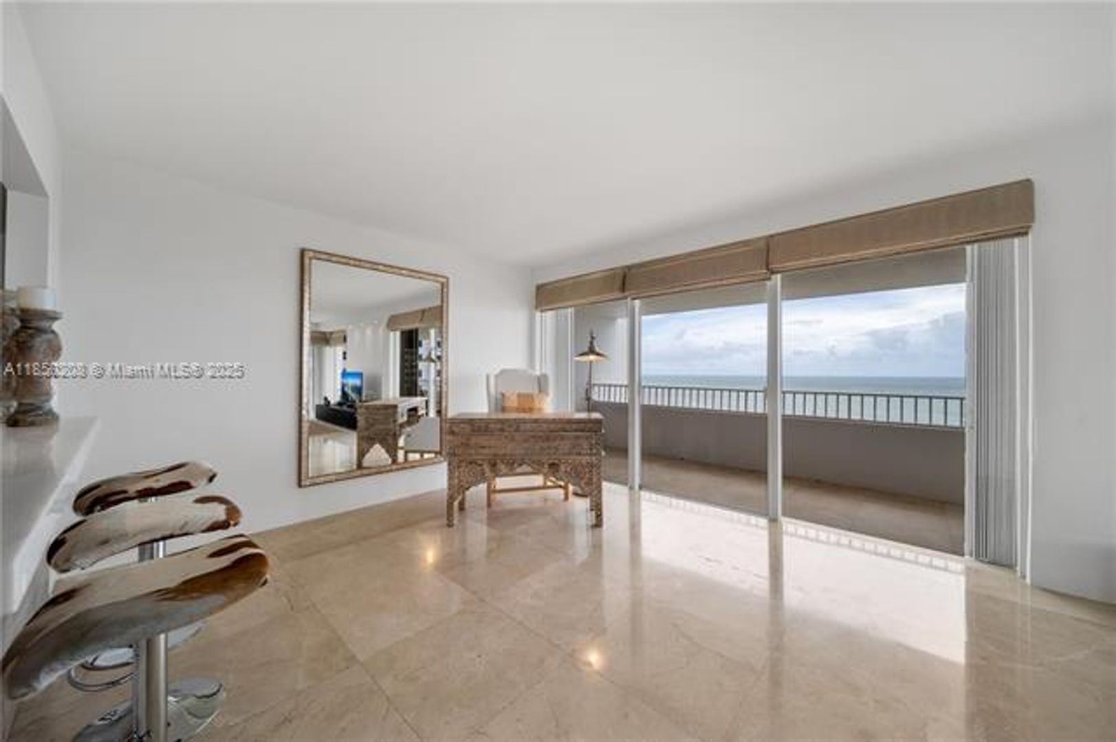 KEY BISCAYNE Apartment: 199 Ocean Lane Dr unit 901
