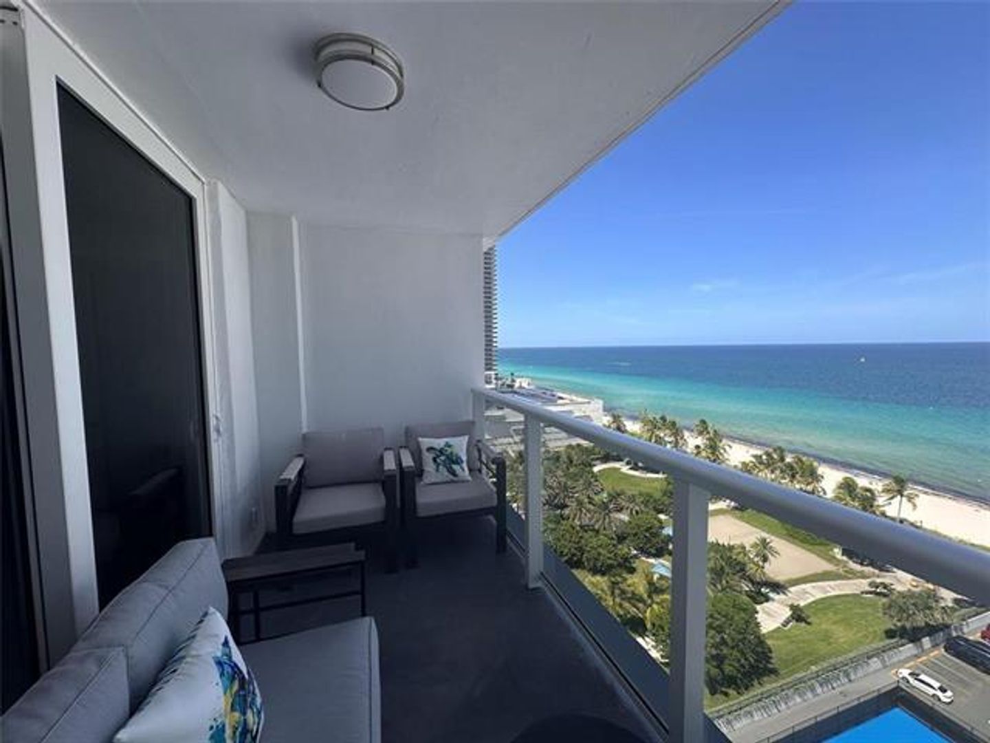 Hallandale Beach Condo: 1880 S Ocean Dr # Ts705