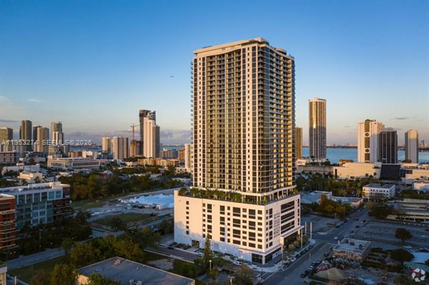 Miami Apartment: 1600 NE 1st Ave # 1018