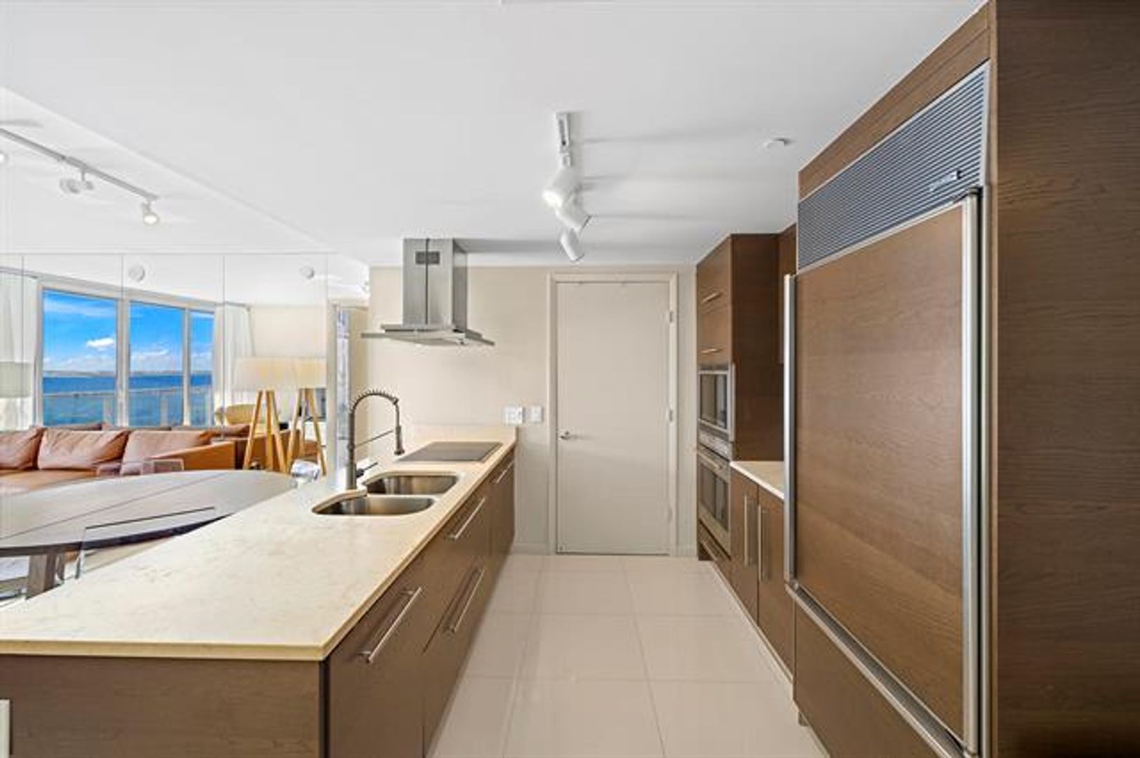 MIAMI Apartment: 495 Brickell Ave # 911