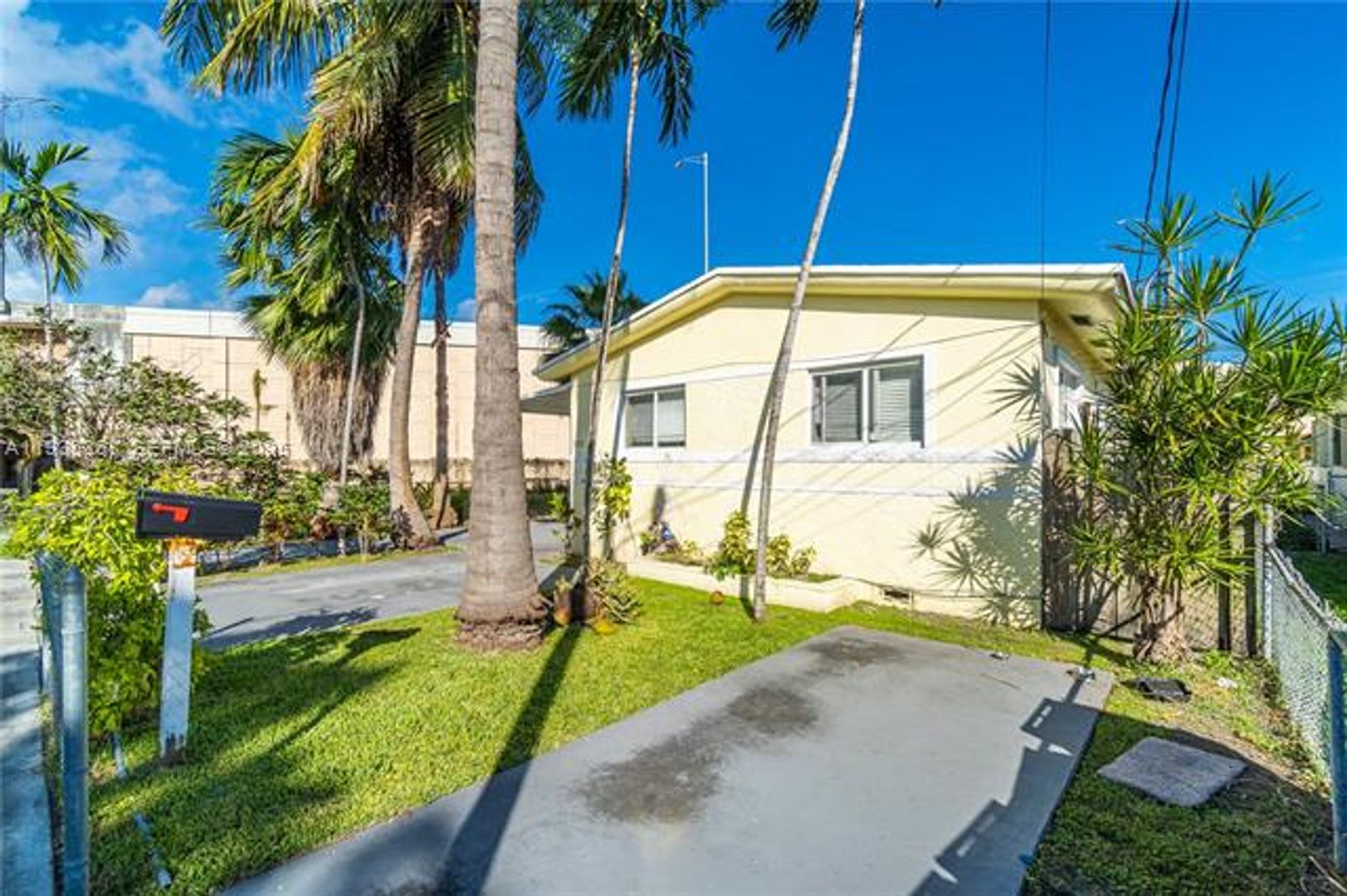MIAMI Apartment: 1021 NW 23rd Ave unit 1023
