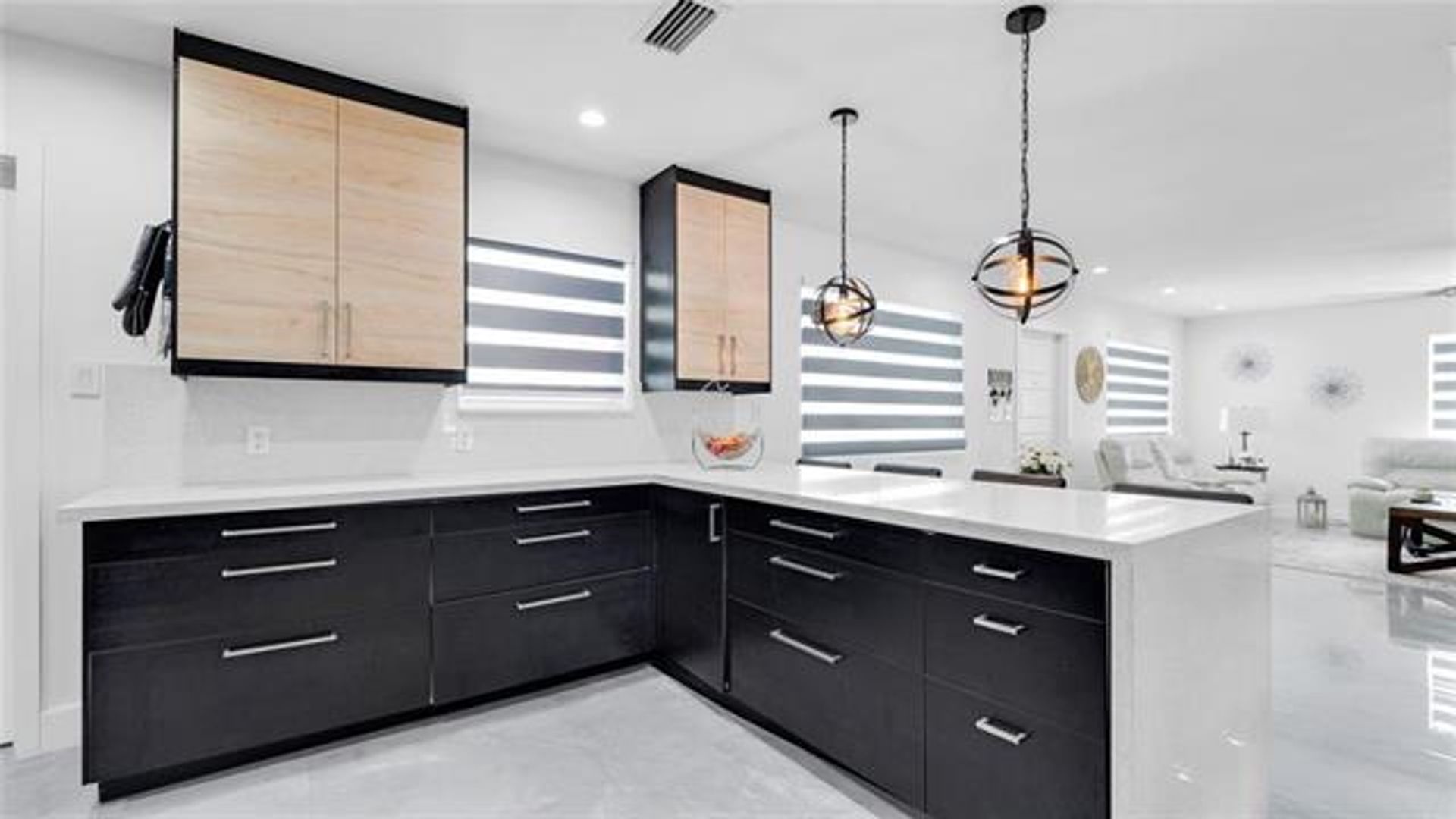 Hialeah House: 6290 W 16th Ave # 6290