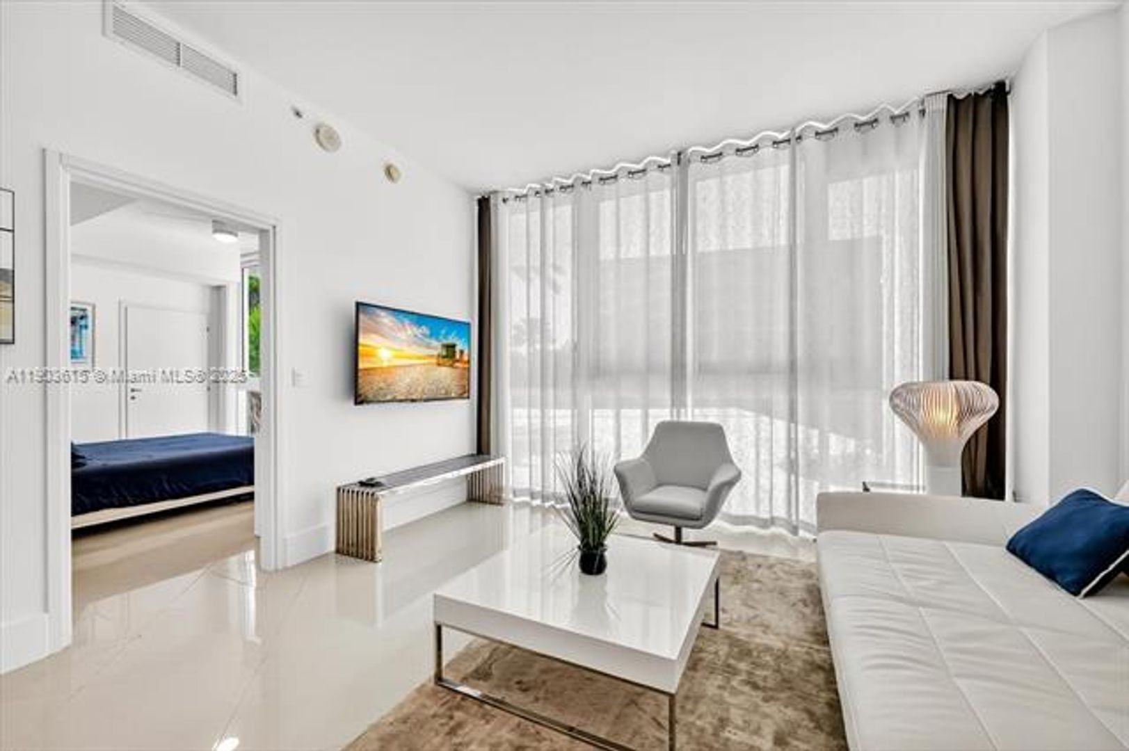 MIAMI BEACH Apartment: 50 S Pointe Dr unit 503