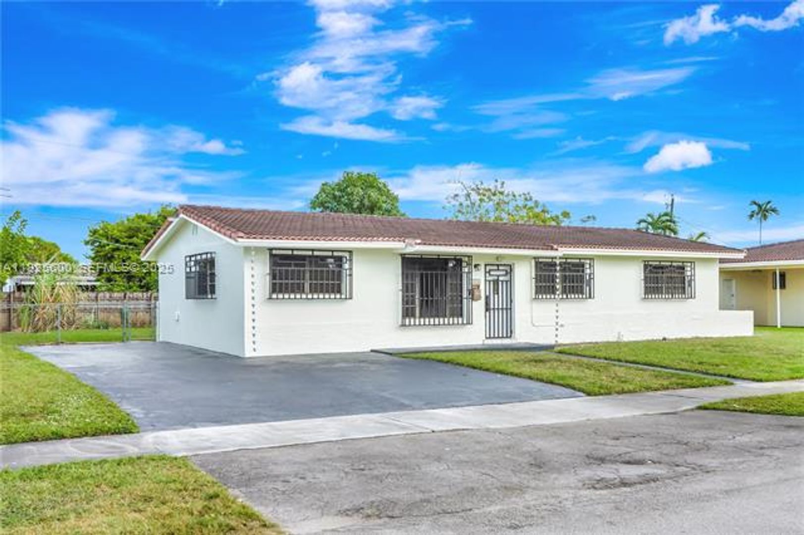 MIAMI House: 3225 SW 94th Ave #0