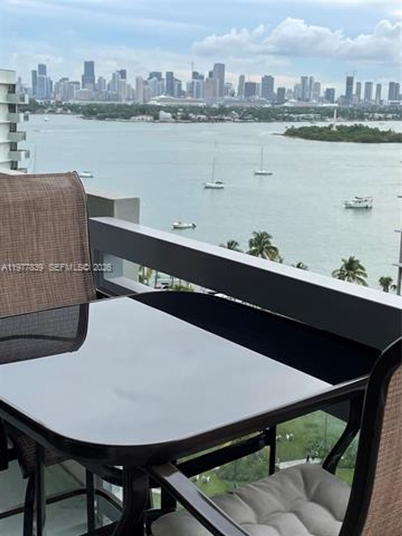 MIAMI BEACH Apartment: 1500 Bay Rd # 1566S