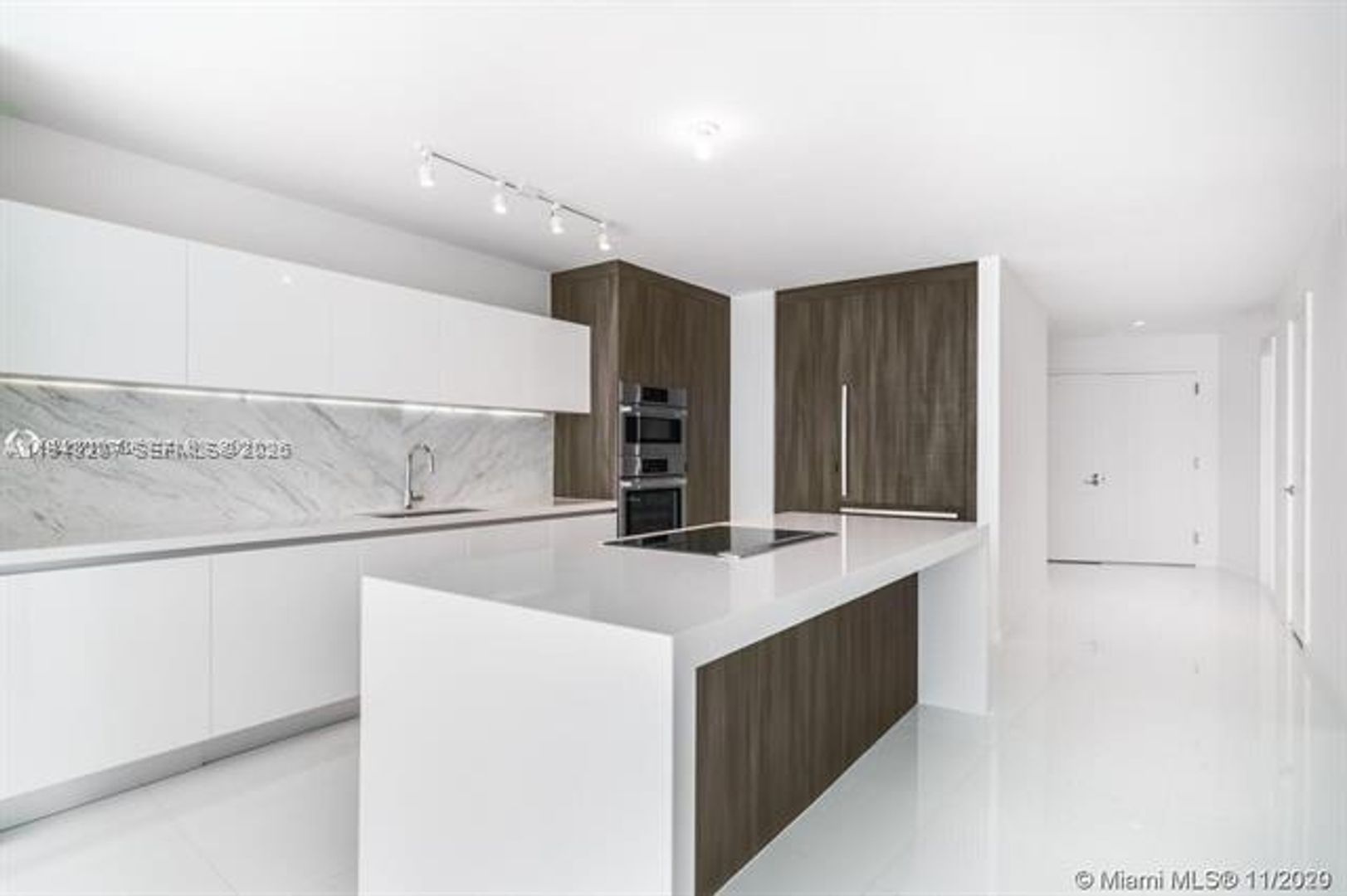 MIAMI Apartment: 851 NE 1st Ave unit 2201